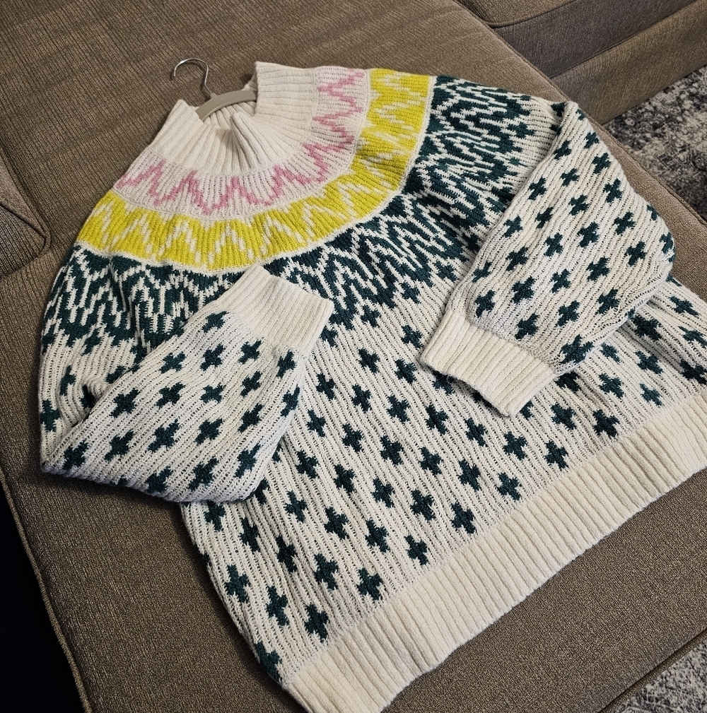 Old Navy Alpine Cream Green Chunky Knot Cozy Oversized Sweater Size XL - Picture 2 of 6